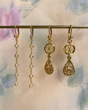 Charger l&#39;image dans la galerie, Boucles d’Oreilles Philipine vintage
