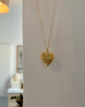 Load image into Gallery viewer, Collier Coeur locket
