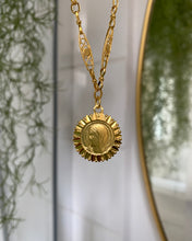 Charger l&#39;image dans la galerie, Collier Vierge vintage
