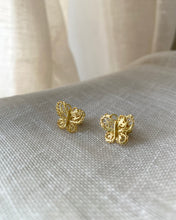 Load image into Gallery viewer, Boucles d’Oreilles Papillon vintage
