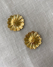 Load image into Gallery viewer, Boucles d’Oreilles Marguerite L
