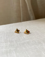 Charger l&#39;image dans la galerie, Boucles d’Oreilles Triangle vintage
