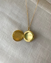 Load image into Gallery viewer, Collier Rond locket
