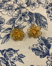 Charger l&#39;image dans la galerie, Boucles d’Oreilles Denise vintage
