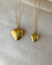 Load image into Gallery viewer, Collier locket coeur réédition
