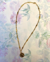 Charger l&#39;image dans la galerie, Collier Vierge vintage
